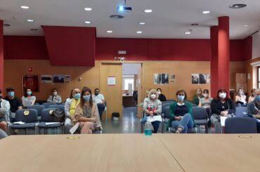 Más de 30 comerciantes de El Molar se reúnen en la Mesa del Comercio.