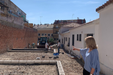 Nuevos espacios para actividades en los patios interiores del Centro Joven y Asociaciones